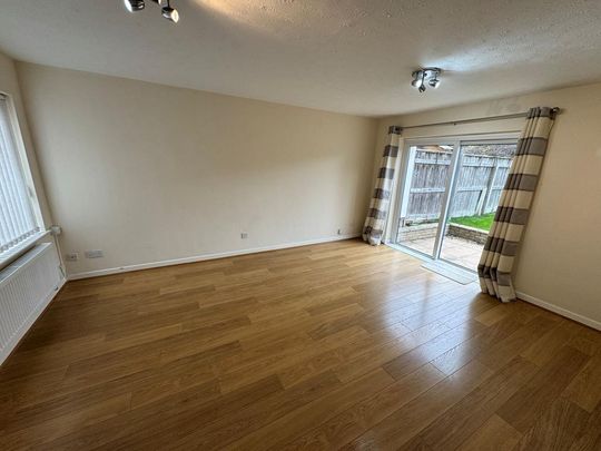 3 bedroom townhouse to rent - Photo 1