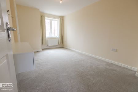 2 bedroom Semi Detached house - Photo 2