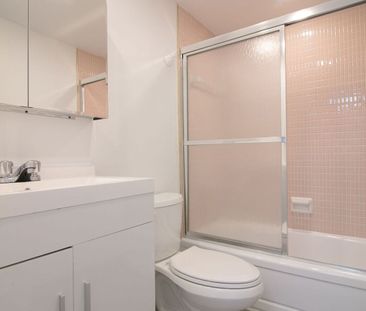 4555 Bonavista Avenue, Montréal, QC - Photo 6