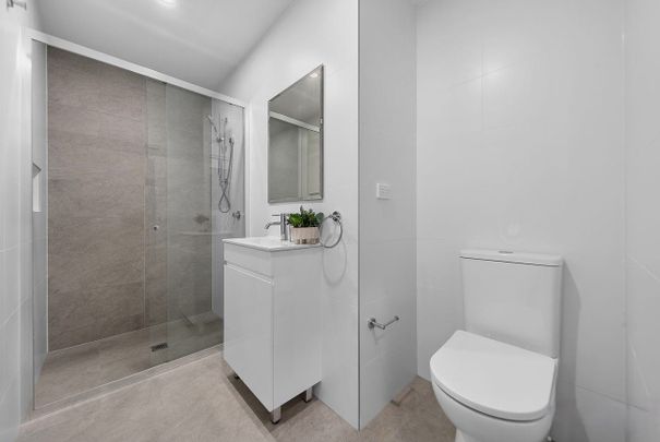 Brand new, architecturally designed 4 bedroom townhouse in St Marys! - Photo 1