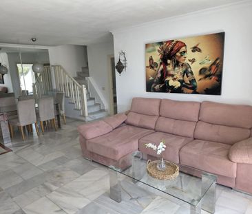 3 bedroom luxury penthouse for rent in Marbella, Andalusia - Photo 1