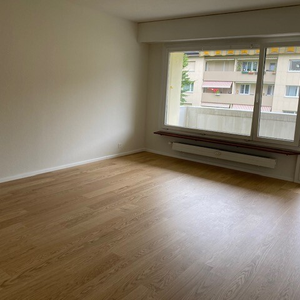 Lichtdurchflutete, gemütliche 2-Zimmerwohnung mit Balkon - Photo 2