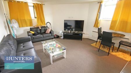 1 bedroom Flat To Let - Photo 3