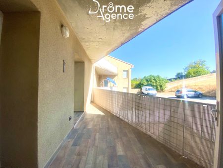 Location Appartement 3 pièces 57m² CHATEAUNEUF SUR ISERE 26300 - Photo 2