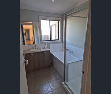 ADDISON REAL ESTATE - Photo 5