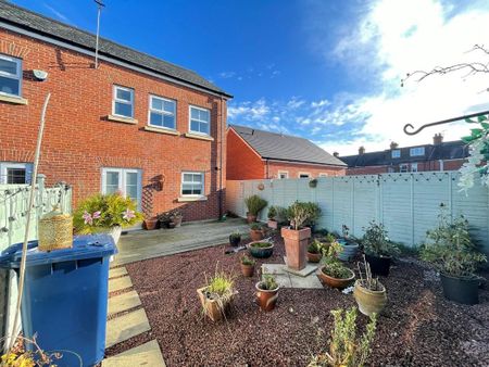 3 bed terraced house to rent in NE33 - Photo 3