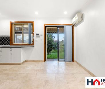 Spacious 5 Bedroom Family Home - Photo 1