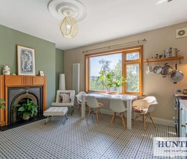 4 bedroom character property to rent - Photo 6