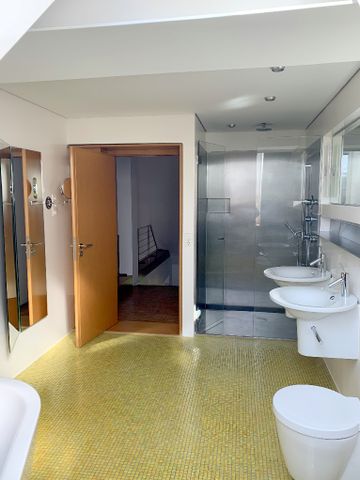 Große Maisonettewohnung mit Dachterrasse und Blick über den Dächern Schwerins - Photo 4