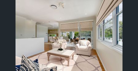 Hamptons Style Family Home - Photo 2