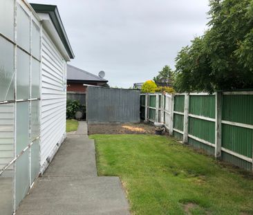 Family home - Photo 1