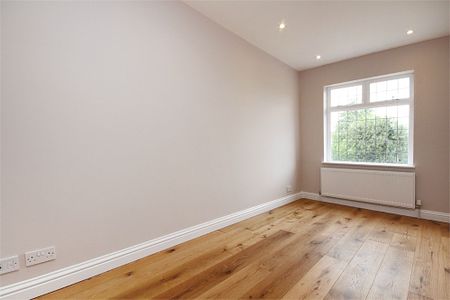 4 Bedroom House -Semi-Detached to rent - Photo 2