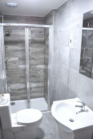 7 bedroom terraced house to rent - Photo 3