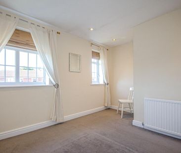 2 bedroom semi-detached house to rent - Photo 5