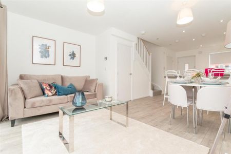 2 bedroom terraced house to rent - Photo 2