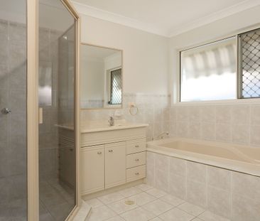 26 Lakeshore Drive, Helensvale QLD 4212 - House For Rent | Domain - Photo 6