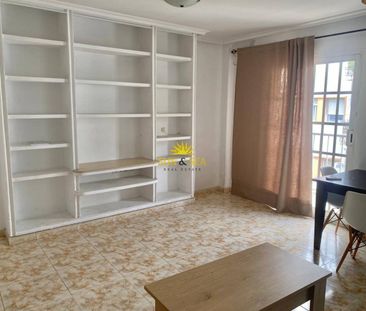 2 BEDROOM APARTMENT IN ALICANTE - Photo 5