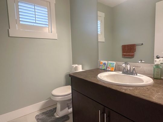Executive Inner City Home Near North Glenmore Park | Pet Friendly - Photo 1