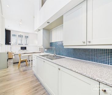 Studio to rent - Photo 1