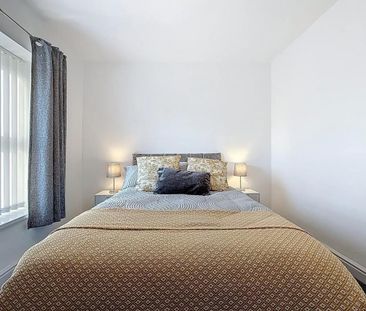 2 bedroom end of terrace house to rent - Photo 4