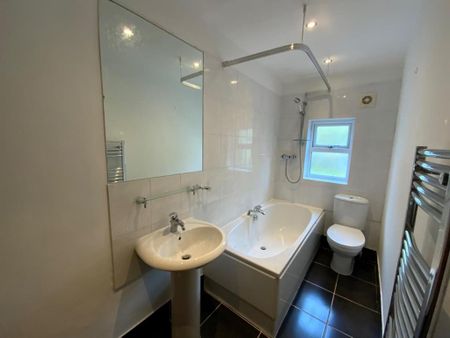 2 bedroom terraced house to rent - Photo 5
