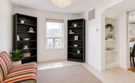 For Lease - 2538 Weston Road Unit# Upper, Toronto, Ontario - Photo 3