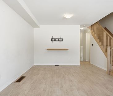 For Lease - 120 Turnberry Lane, Barrie, Ontario - Photo 1
