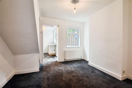 Montague Road, Uxbridge, UB8 - Photo 5