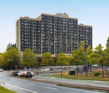 Private balcony, 2BD 1BA, In Surrey - Photo 2