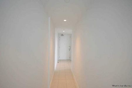 2 bedroom property to rent in London - Photo 4