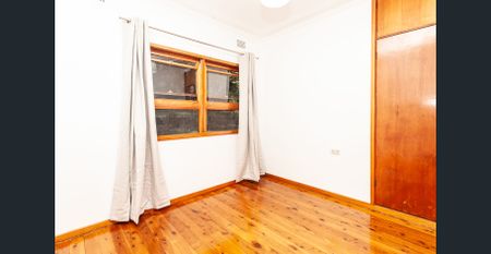 Spacious Three Bedroom Home with Office in Mangerton - Photo 4