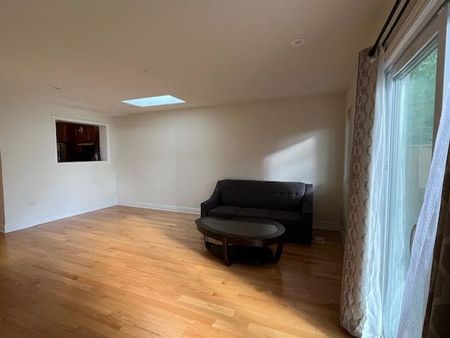 For Lease - 337 Hollyberry Trail, Toronto, Ontario - Photo 2