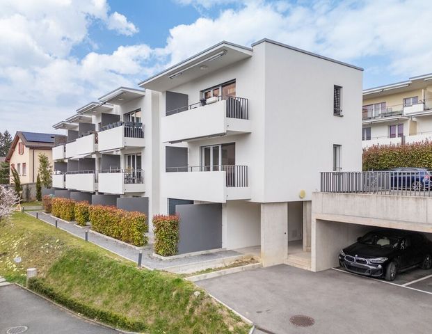 Appartement 2.5 p dans un immeuble récent à Lausanne - Foto 1