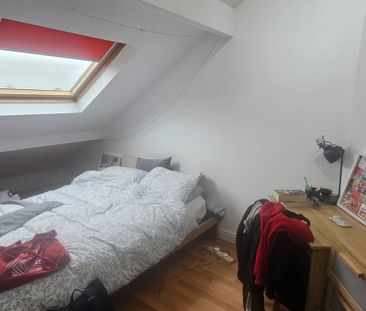 2 Bed - 195c Kirkstall Lane, Headingley, Leeds - LS6 3EJ - Student/... - Photo 2