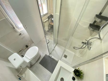 Calle de Sierra Carbonera, Madrid, Community of Madrid 28053 - Photo 3