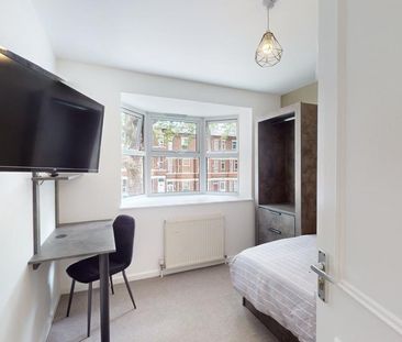 1 bedroom in a house share to rent - Photo 4