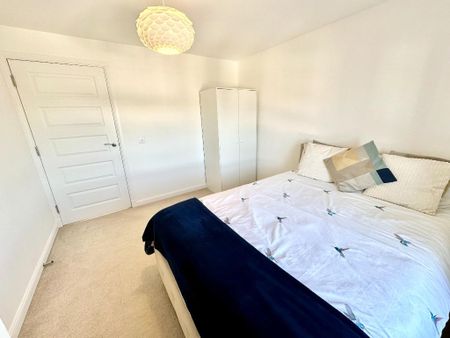 3 bedroom terraced house to rent - Photo 3