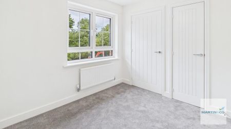 2 bedroom end of terrace house to rent - Photo 4