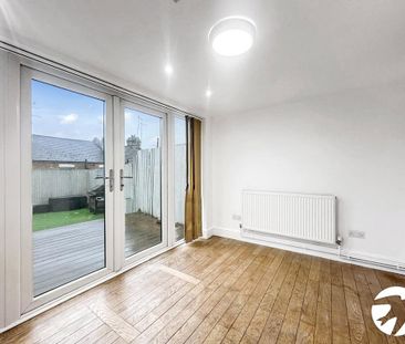 2 bedroom maisonette to rent - Photo 3