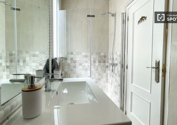 madrid, Community of Madrid 28015