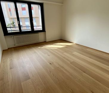 Lichtdurchflutete Wohnung an zentraler Stadtlage - Foto 2