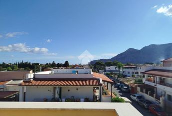 Porzione di bifamiliare in affitto