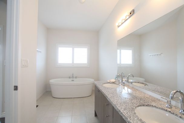 For Lease - 266 Elyse Court, Aurora, Ontario - Photo 1