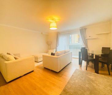 2 bedroom flat to rent - Photo 4