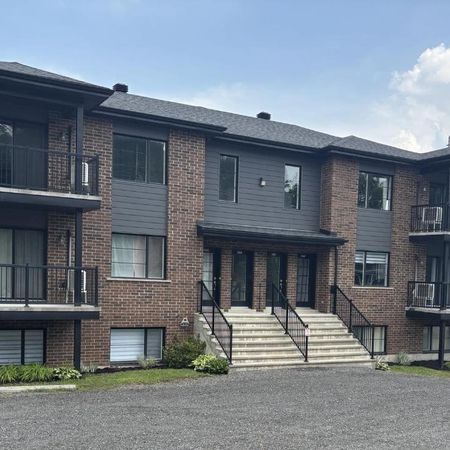 4 1/2 À LOUER (ST-DENIS-DE-BROMPTON) - Photo 3