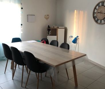 Location Appartement 3 pièces 89m² NOYELLES SOUS LENS 62221 - Photo 2