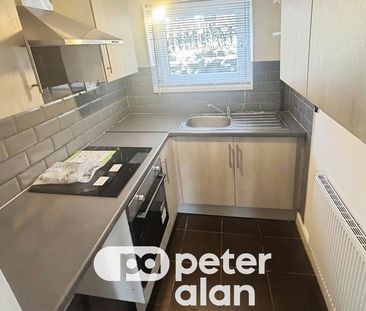 2 bedroom property to rent - Photo 4