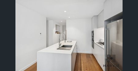 Spacious Apartment with Separate Study and Premium Finishes - Photo 2