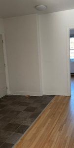 5 1/2 . 3 bedrooms - Photo 3