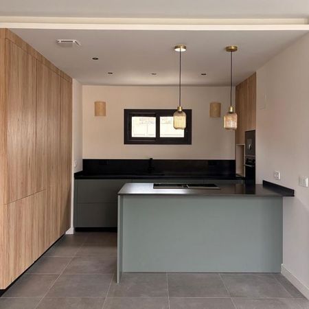 Luxury Apartment for rent in Málaga, Spain - Photo 2